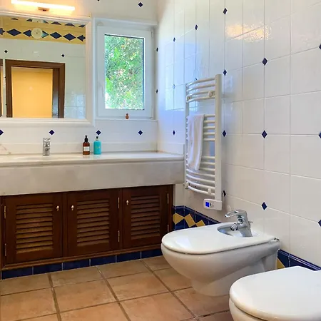 Villa Monte Dos Agostos By Boaz