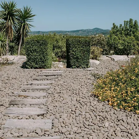 Villa Monte Dos Agostos By Boaz