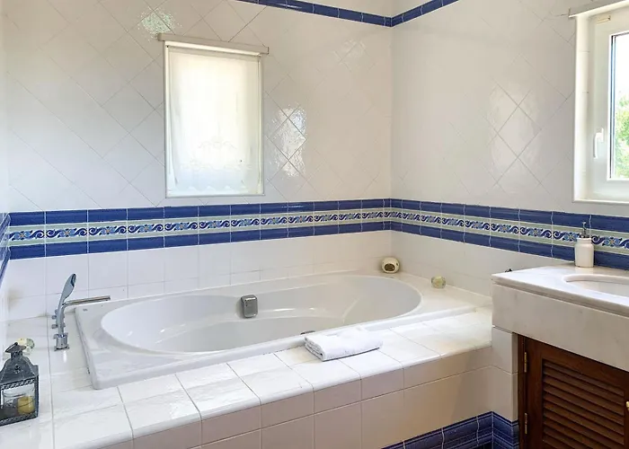 Monte Dos Agostos By Boaz