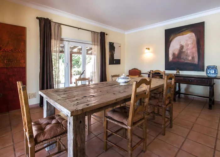 Monte Dos Agostos By Boaz ファロ