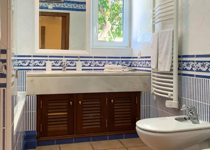 Monte Dos Agostos By Boaz