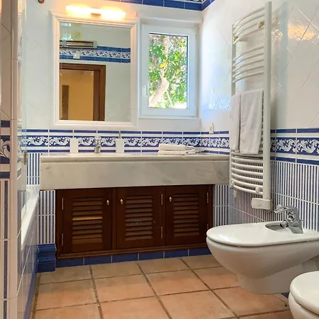 Monte Dos Agostos By Boaz