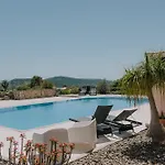 Vila Monte Dos Agostos By Boaz